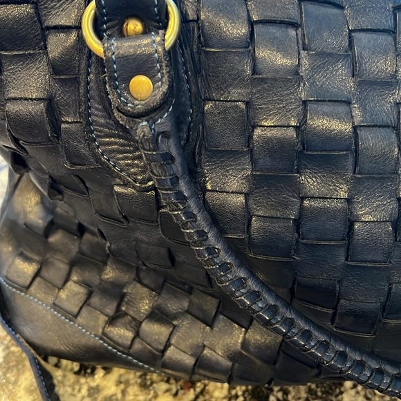 Sundance Woven Leather Bag - Picture 4 of 15